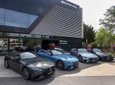 로드스터 아이콘 SL에 특별함을 입힌 ‘메르세데스-AMG SL 마누팍투어’ 에디션 출시